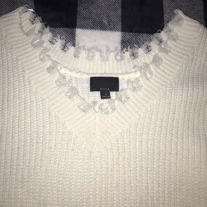 Cropped white sweater w frayed edges